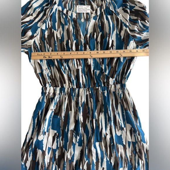 Banana Republic Blue and Brown Patterned Long Sleeve Dress - Picture 5 of 6